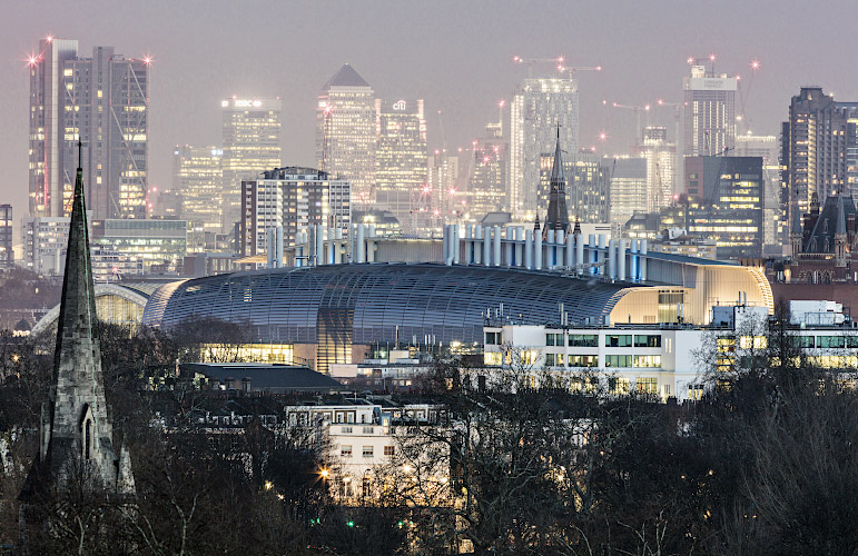 PV Dachanlage auf Francis Crick Insitute . London GB 2019