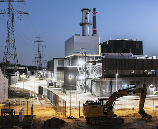 Modernes Vattenfall Gas-und Dampfturbinen Heizkraftwerk Berlin Marzahn 2021