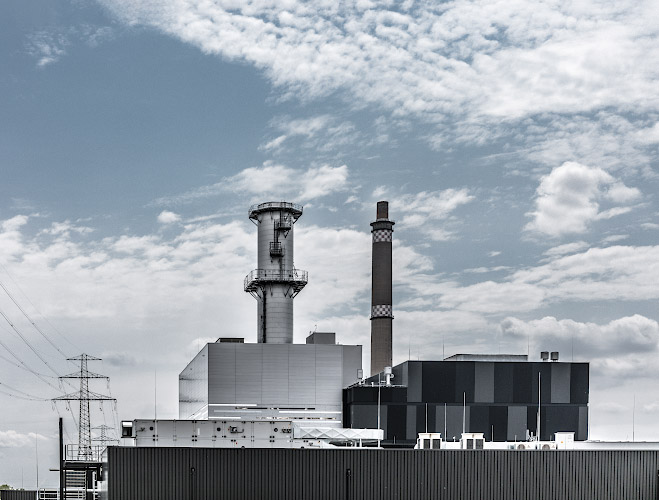 Modernes Vattenfall Gas-und Dampfturbinen Heizkraftwerk Berlin Marzahn 2020