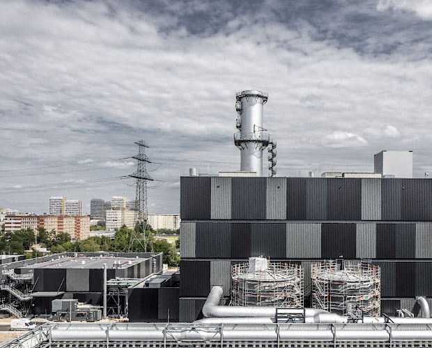 Modernes Vattenfall Gas-und Dampfturbinen Heizkraftwerk Berlin Marzahn 2020