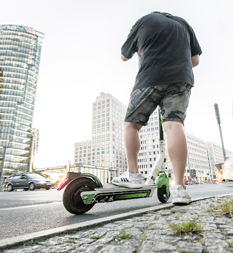 E-Scooter erobern Potsdamer Platz Berlin 2019