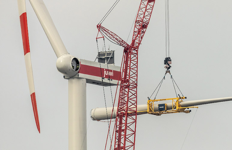 Juwi errichtet hoechste Windenergieanlage von Sachsen: VESTAS V150. Windpark Mosel. Zwickau 2022