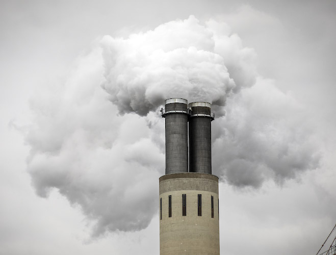 Schlot von Vattenfall Europe Waerme Steinkohlekraftwerk Reuter West Berlin 2022