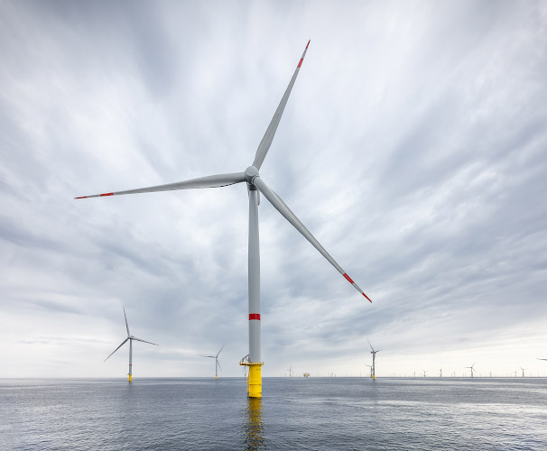 RWE Offshore Windfarm Kaskasi. Turbine K28 Rotorblaetter recyclebar. Deutsche Nordsee vor Helgoland 2023