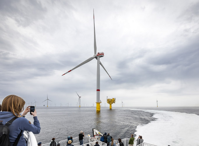 Exkursion in RWE Offshore Windfarm Kaskasi. Deutsche Nordsee vor Helgoland 2023
