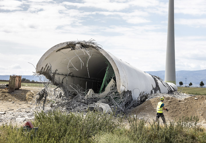 Repowering im Buergerwindpark Druiberg. Austausch 13 aeltere Windkraftanlagen durch 13 neue. Dardesheim 2025