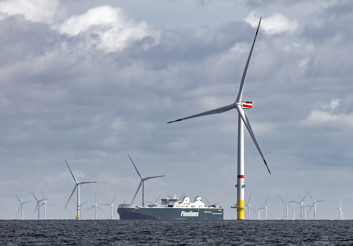 Cargo ship Finneco One passing Parkwind Offshore Windpark Arcadis Ost One. Finnlines, JNBP JERA NEX BP. Deutsche Ostsee Baltic Sea 2025