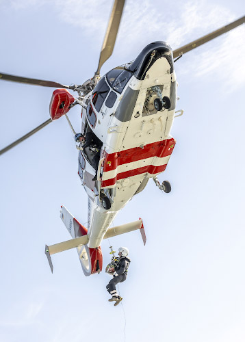 Parkwind Offshore Windpark Arcadis Ost One. Simulation of rescue operation by Northern Helicopter. NHC JNBP JERA NEX BP. Deutsche Ostsee Baltic Sea 2025