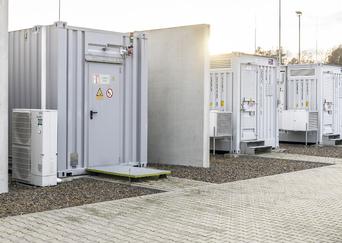 LEAG BigBattery Lausitz am Standort Braunkohlekraftwerk Schwarze Pumpe. Batteriespeicher im grossindustriellen Massstab. 2025