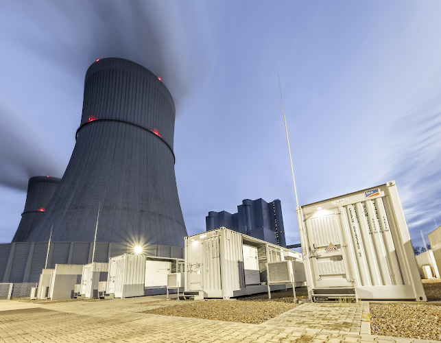 LEAG BigBattery Lausitz am Standort Braunkohlekraftwerk Schwarze Pumpe. Batteriespeicher im grossindustriellen Massstab. 2025