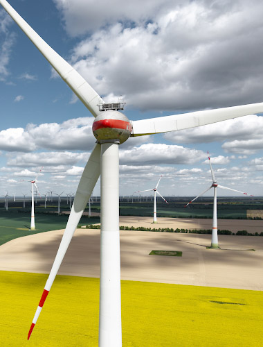 Windpark am Energieautarken Dorf Feldheim. Deutschland 2025