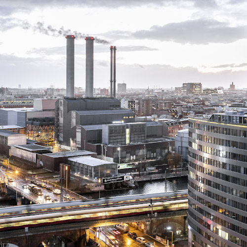 BEW GuD Gas-und Dampfturbinen-Heizkraftwerk Mitte, Hauptbrennstoff Erdgas. Berlin, Deutschland. 2022