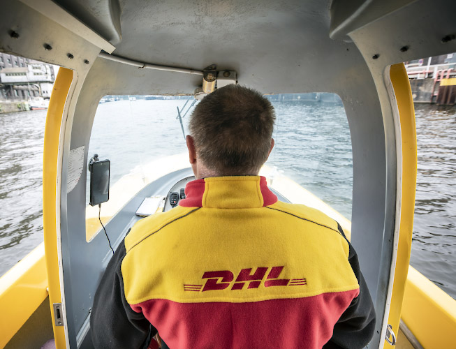 Pilotprojekt Deutsche Post DHL Solarschiff. Berlin Deutschland 2023