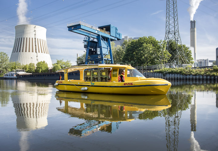 Pilotprojekt Deutsche Post DHL Solarschiff. Solarboot Berlin Deutschland 2023