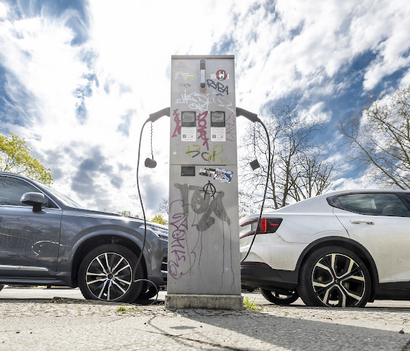 Ladesaeule der Berliner Stadtwerke. Berlin Deutschland 2026