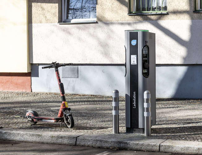 EZE Ladesaeule. Berlin Deutschland 2026