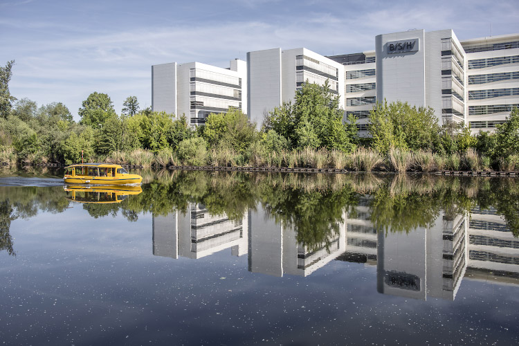 Pilotprojekt Deutsche Post DHL Solarschiff. Solarboat Berlin Deutschland 2023